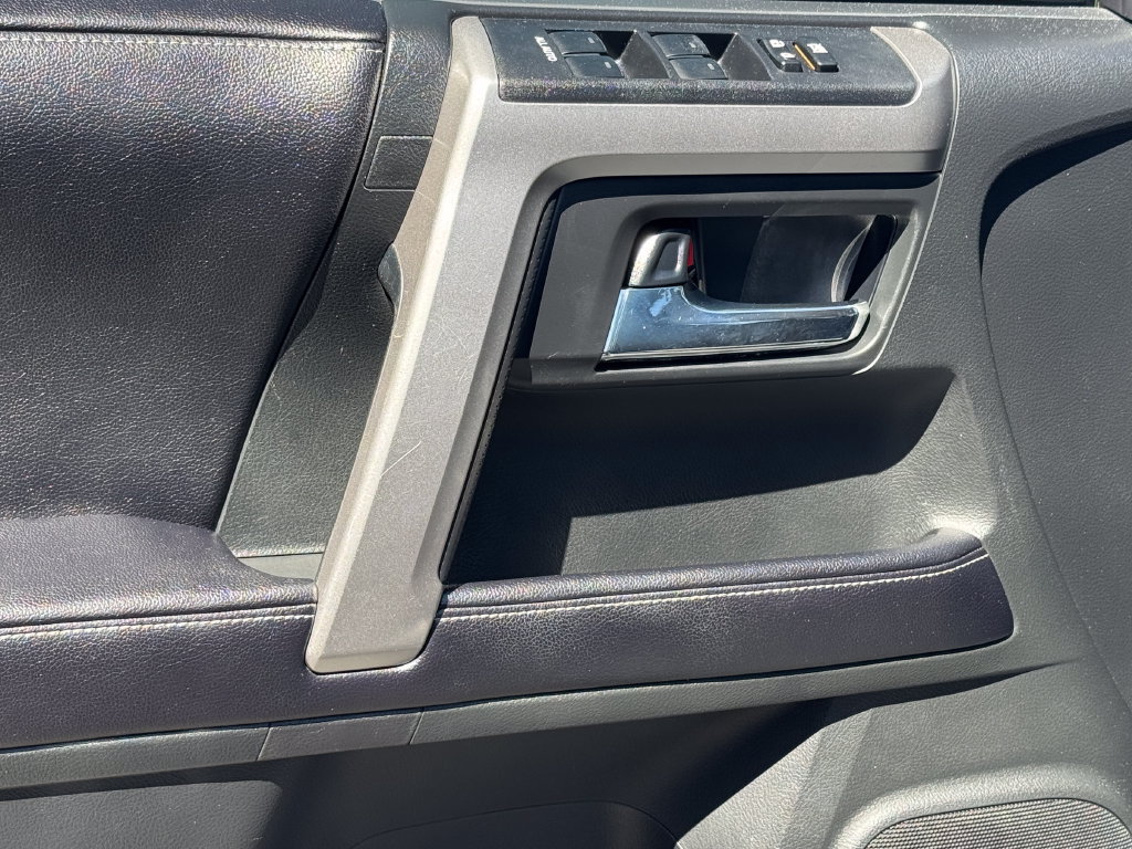 Used 2017 Toyota 4Runner SR5 Premium AWD/4WD image 18