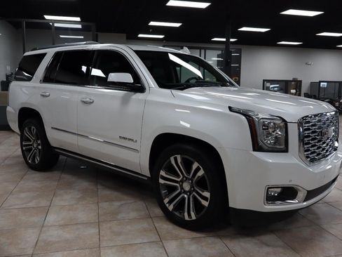 Used 2019 GMC Yukon Denali w/ Denali Ultimate Package AWD/4WD image 7