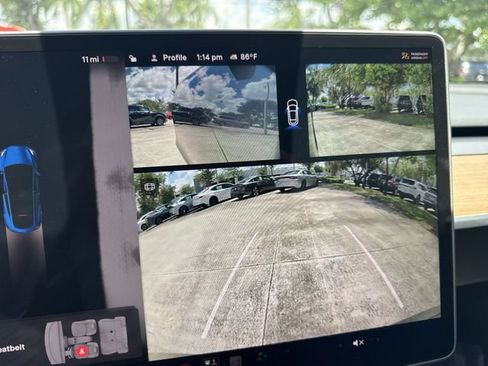 Used 2025 Tesla Model Y Long Range RWD image 17