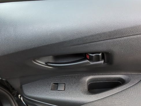 Used 2022 Toyota Corolla LE image 24