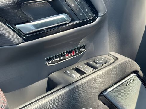 New 2026 GMC Sierra 1500 AT4X AWD/4WD image 21