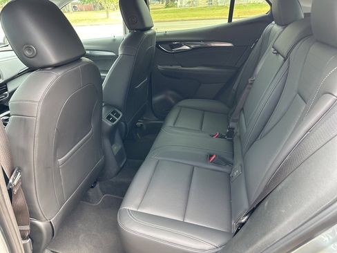 Used 2024 Buick Envision Preferred image 11