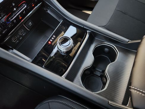 New 2026 Jeep Grand Cherokee Laredo X AWD/4WD image 17
