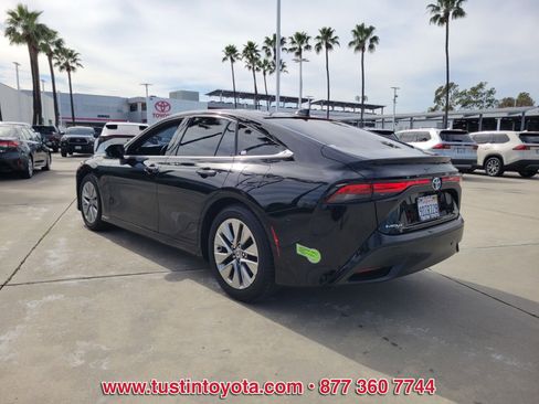 Certified 2022 Toyota Mirai XLE w/ Advanced Technology Package image 5