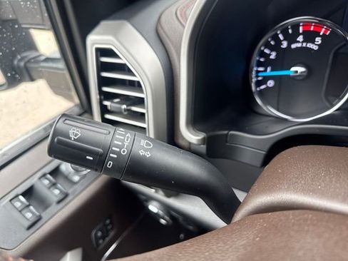 Used 2021 Ford F350 King Ranch w/ King Ranch Ultimate Package AWD/4WD image 34
