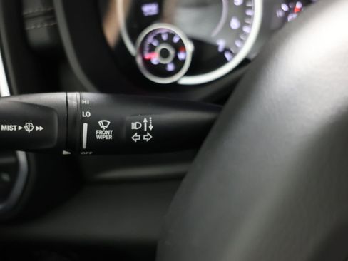 Used 2023 RAM 1500 Laramie AWD/4WD image 27