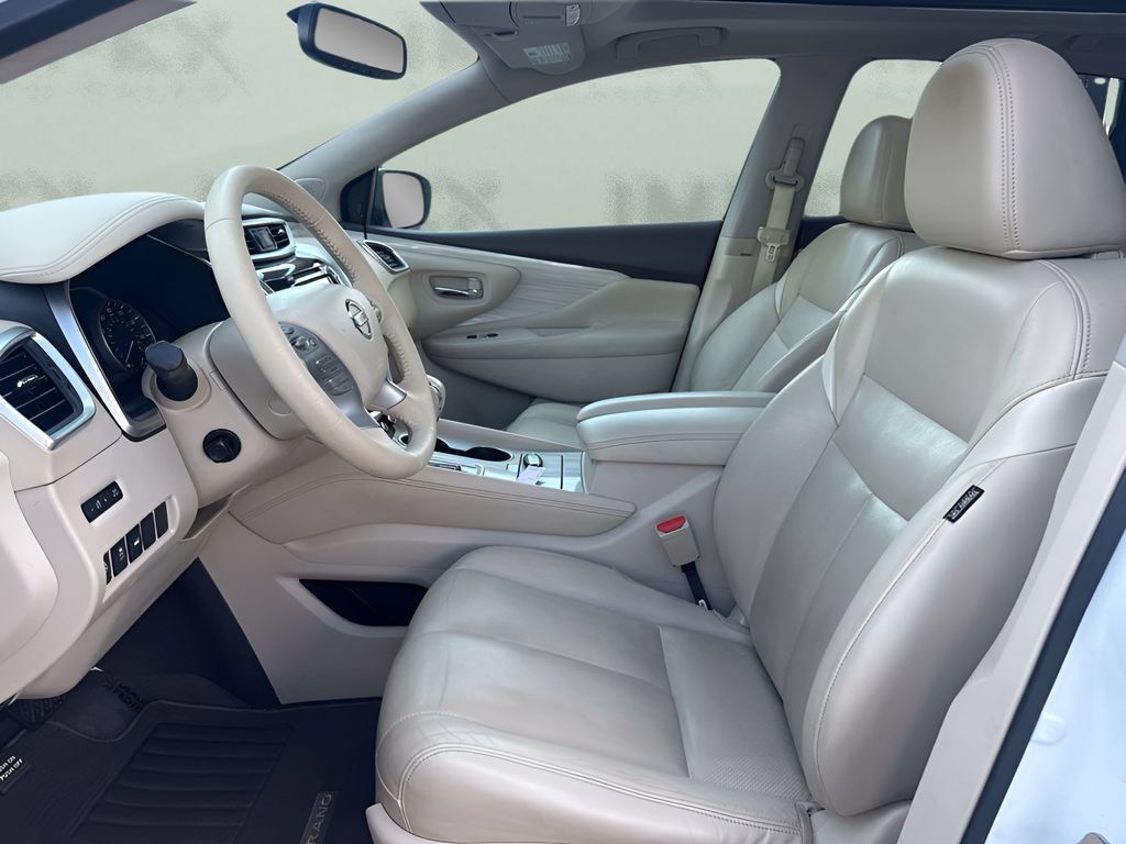 Used 2017 Nissan Murano Platinum w/ Platinum Technology Package FWD image 9