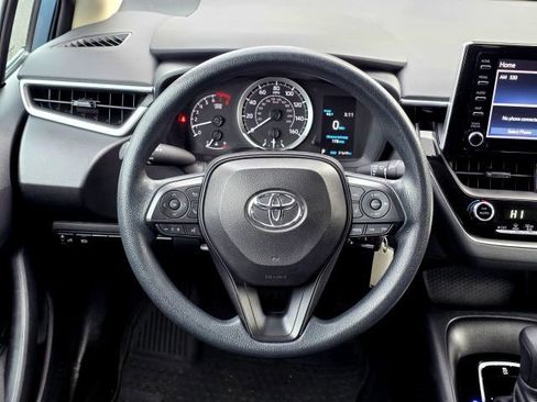 Used 2020 Toyota Corolla LE image 12