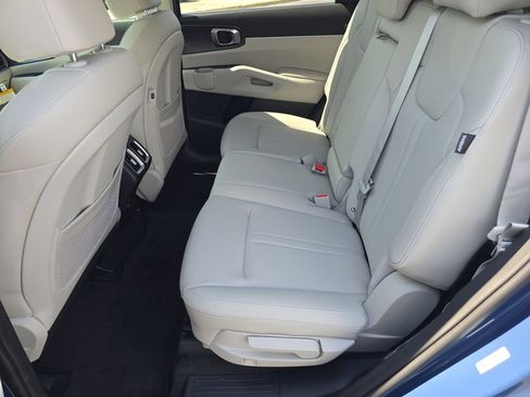 New 2026 Kia Sorento S FWD image 16
