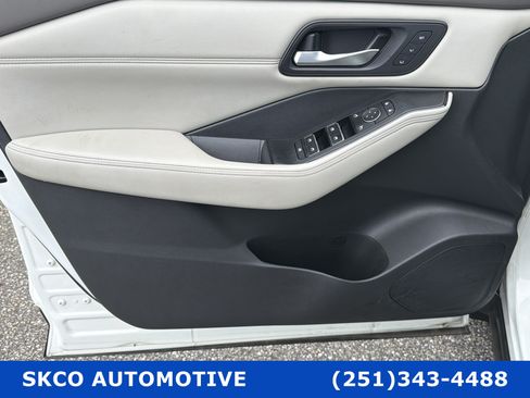 Used 2022 Nissan Rogue SL w/ SL Premium Package FWD image 12