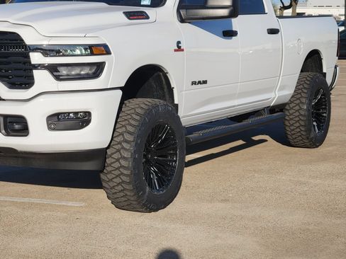 New 2025 RAM 2500 Big Horn AWD/4WD image 10