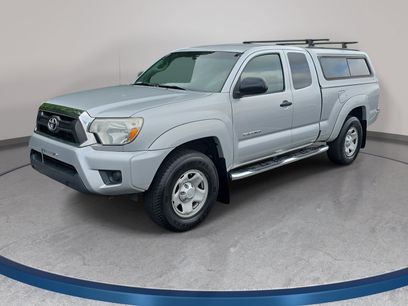 Used 2013 Toyota Tacoma 4x4 Access Cab w/ SR5 Pkg