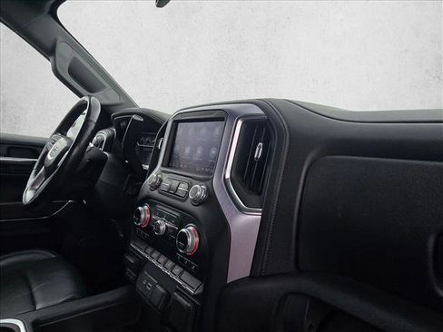 Used 2019 GMC Sierra 1500 SLT image 17