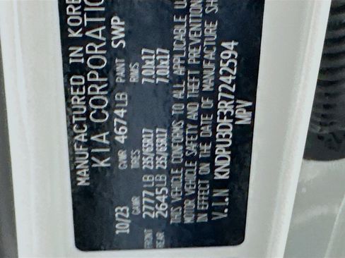 Used 2024 Kia Sportage LX image 12