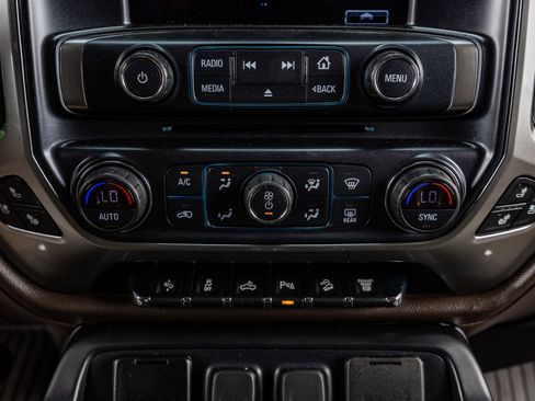 Used 2019 Chevrolet Silverado 2500 LTZ w/ Duramax Plus Package image 25