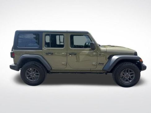 Used 2025 Jeep Wrangler Unlimited Sport AWD/4WD image 6