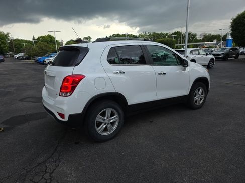 Used 2020 Chevrolet Trax LT w/ Driver Confidence Package AWD/4WD image 8