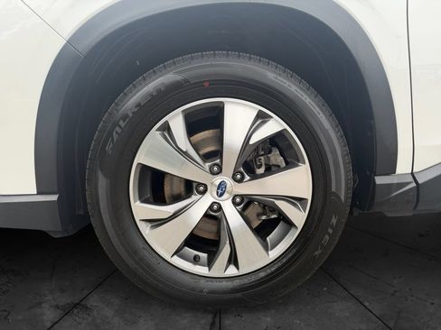 Certified 2023 Subaru Ascent Premium w/ Convenience Package AWD/4WD image 14
