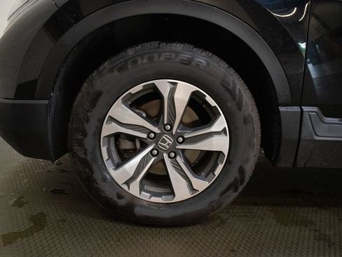 Used 2019 Honda CR-V LX image 9