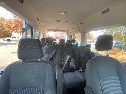 Used 2016 Ford Transit 350 XL image 18