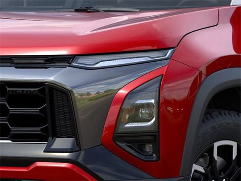 New 2026 Chevrolet Equinox ACTIV image 11