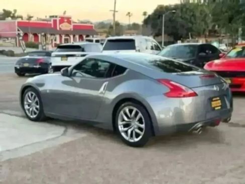 Used 2014 Nissan 370Z Coupe RWD image 36