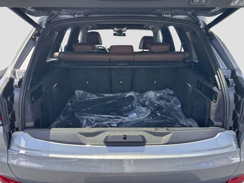 New 2026 BMW X5 xDrive40i w/ Executive Package AWD/4WD image 8