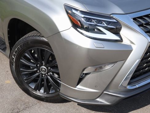 Used 2023 Lexus GX 460 Luxury w/ Sport Design Package image 22