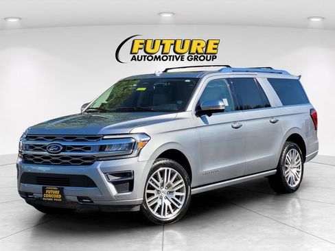 Used 2023 Ford Expedition Max Platinum AWD/4WD image 3