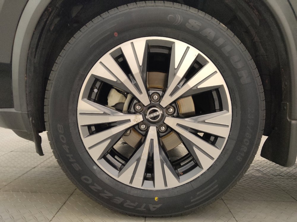 Used 2022 Nissan Rogue SV FWD image 31