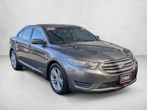 Used 2013 Ford Taurus SEL image 3