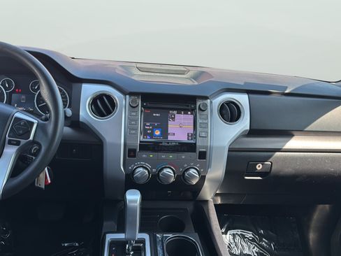 Used 2015 Toyota Tundra SR5 w/ SR5 Upgrade Package RWD image 16