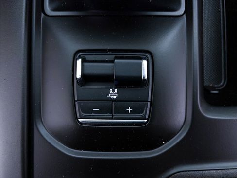 Used 2025 GMC Sierra 1500 Pro w/ Pro Value Package image 31