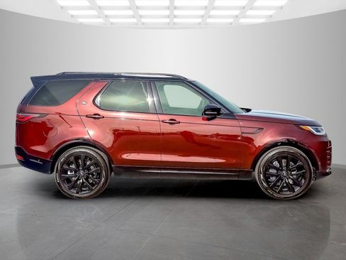 New 2026 Land Rover Discovery Limited Edition image 6