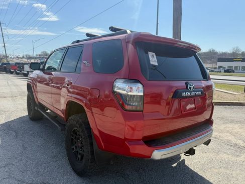 Used 2019 Toyota 4Runner TRD Off-Road Premium image 2