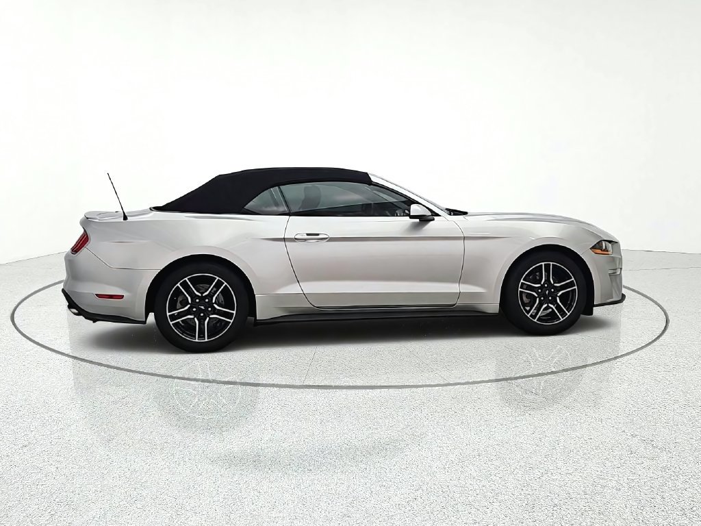 Used 2018 Ford Mustang Premium RWD image 8