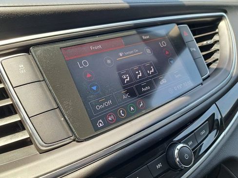 Used 2020 Buick Enclave Essence w/ Sound and Sites Package FWD image 11