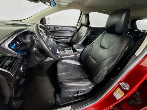 Used 2020 Ford Edge Titanium FWD image 20