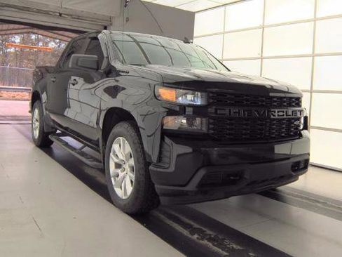 Used 2021 Chevrolet Silverado 1500 Custom w/ LPO, Dark Essentials Package image 4
