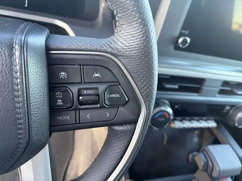 Used 2025 Toyota Tacoma TRD Off-Road AWD/4WD image 18