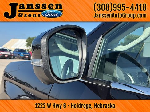 Used 2025 Ford Expedition Max Active AWD/4WD image 11
