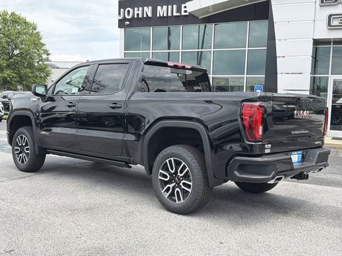 New 2026 GMC Sierra 1500 AT4 w/ Technology Package AWD/4WD image 19