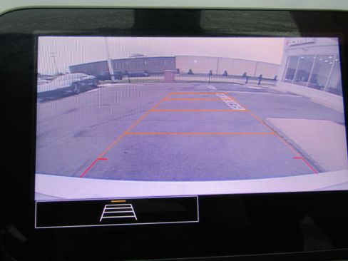 Used 2021 Chevrolet Malibu LT FWD image 21