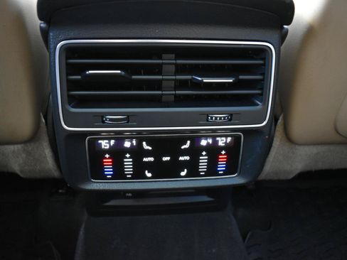 Used 2020 Audi Q7 3.0T Premium Plus w/ Premium Plus Package AWD/4WD image 41