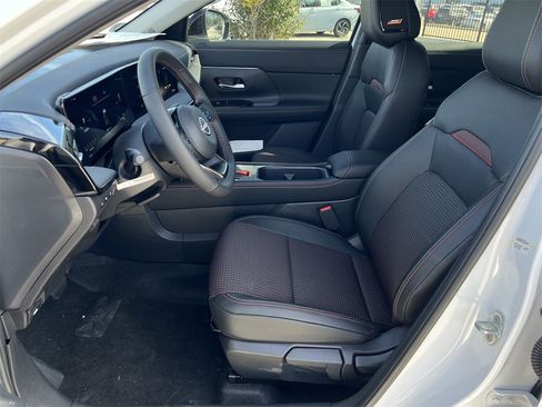 New 2026 Nissan Kicks SR w/ SR Premium Package image 12