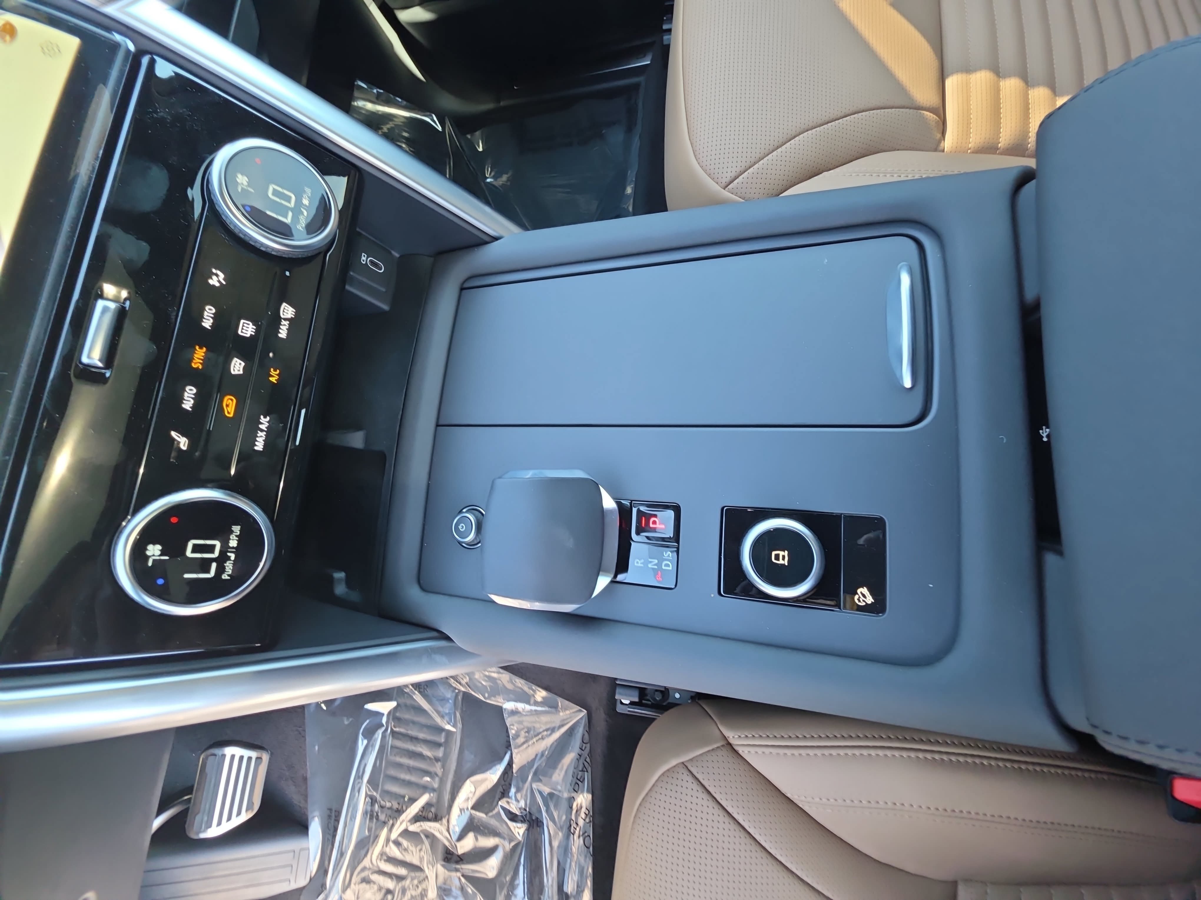 New 2026 Land Rover Discovery Dynamic SE AWD/4WD image 25