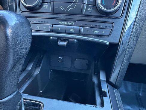 Used 2018 Ford Explorer FWD image 28