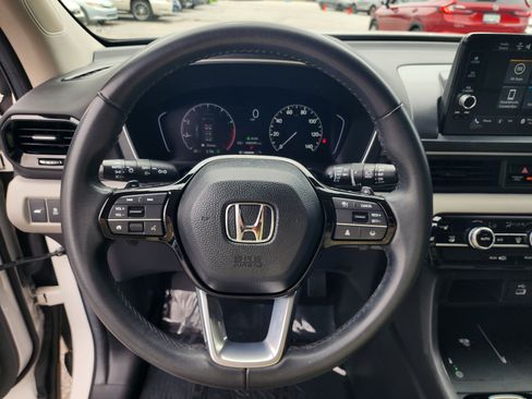 Used 2023 Honda Pilot EX-L image 22