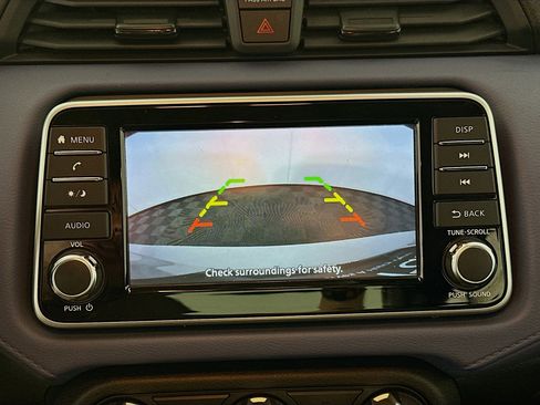 Used 2023 Nissan Versa SV image 21