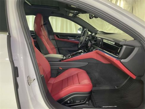 New 2026 Porsche Panamera 4 image 23